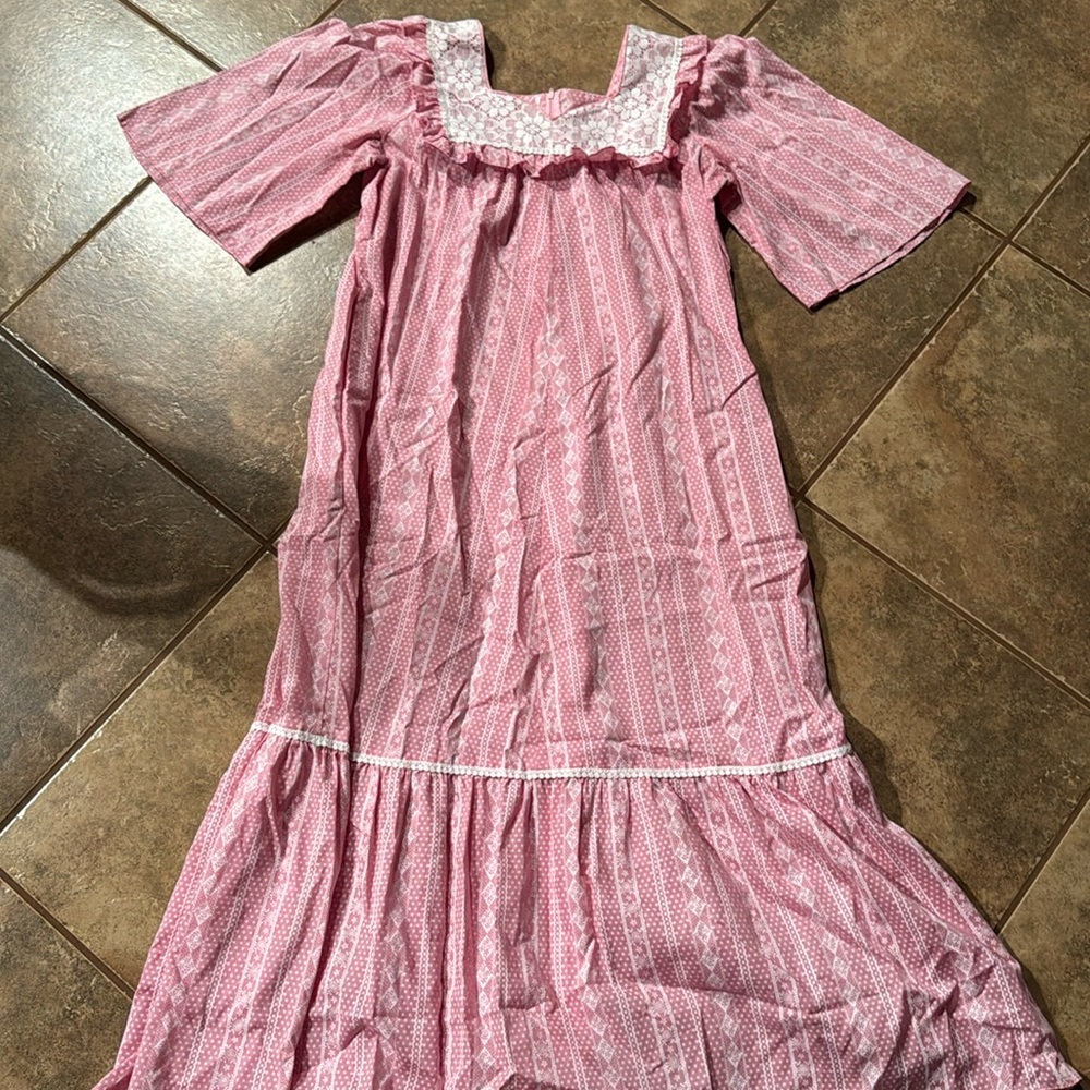Vintage Naturally Petite Mu’umu’u